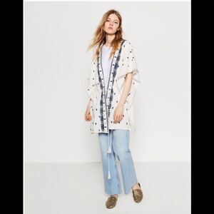 ZARA white & blue embroidery tie front kaftan kimono coverup M